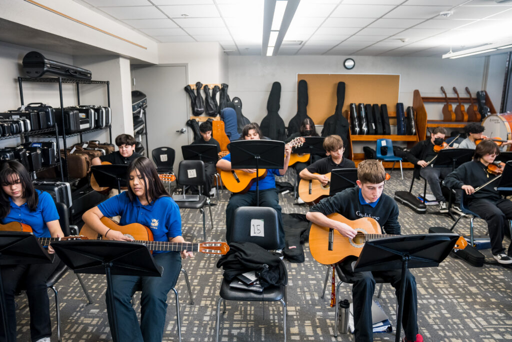 Guadalupe Centers, Middle School - Image 10